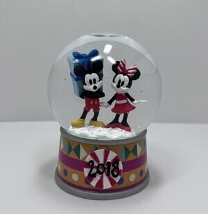 Disney Mickey Minnie Mouse Christmas Snow Globe 2018 Presents Gifts